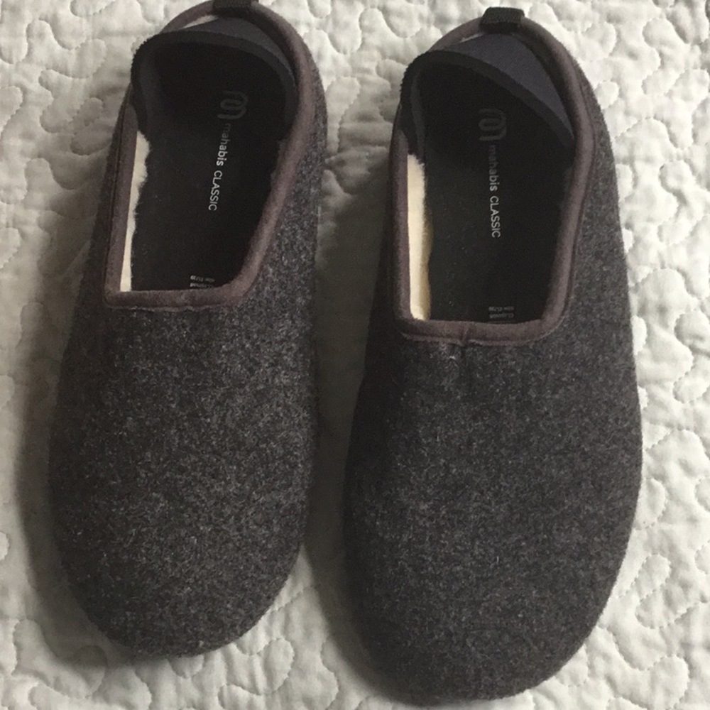 mahabis classic slippers NWOB